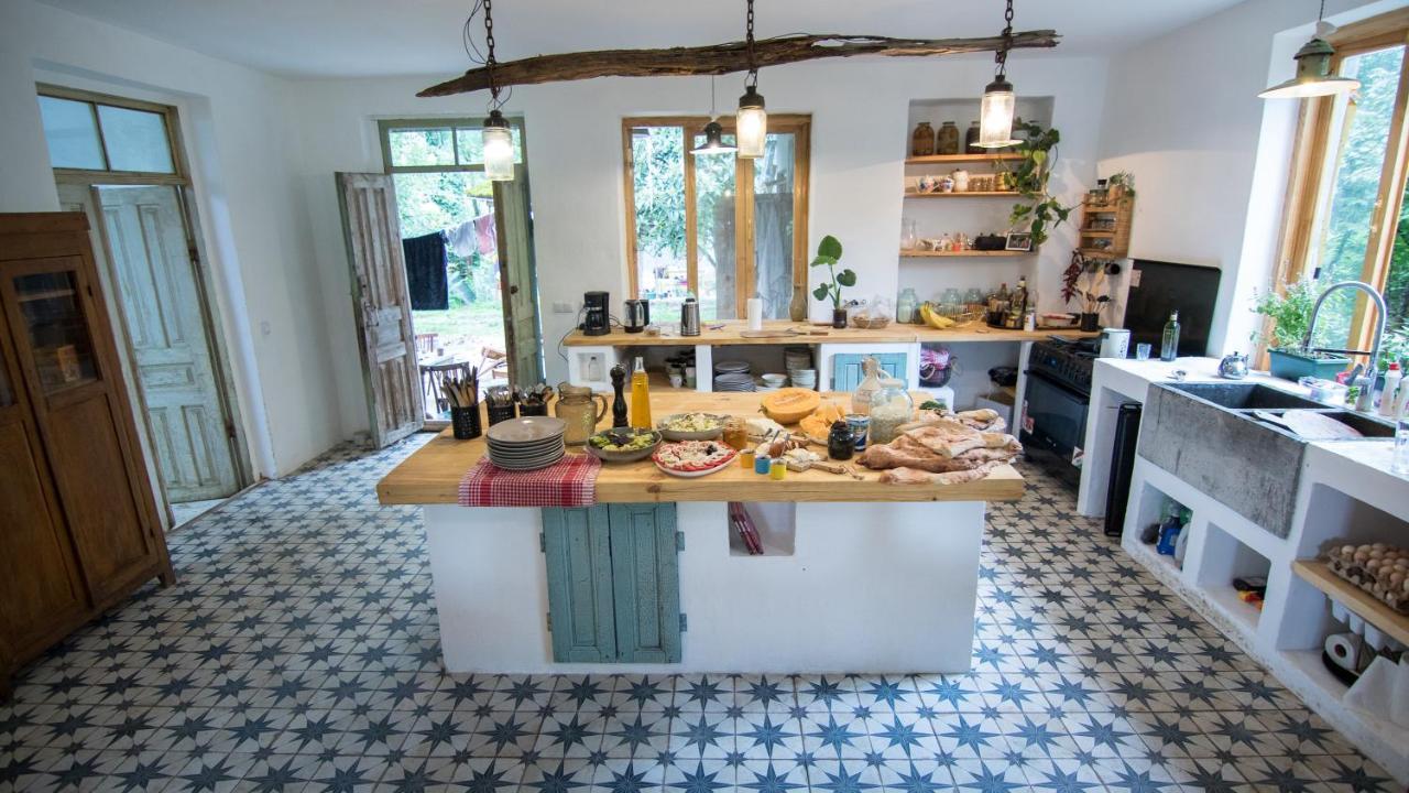 Karma Hostel Martvili Extérieur photo
